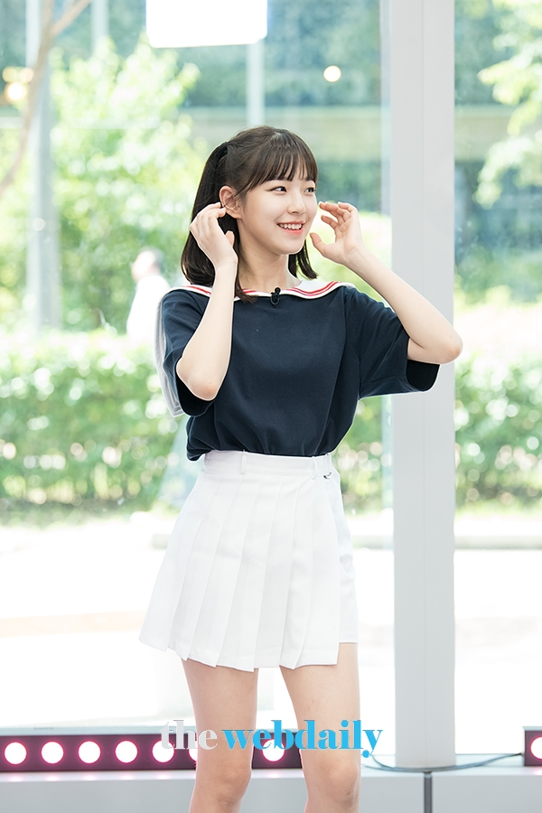 프로미스나인(fromis_9) 백지헌, 팩트인스타(Fact in Star) 스타 인터뷰 녹화 현장공개