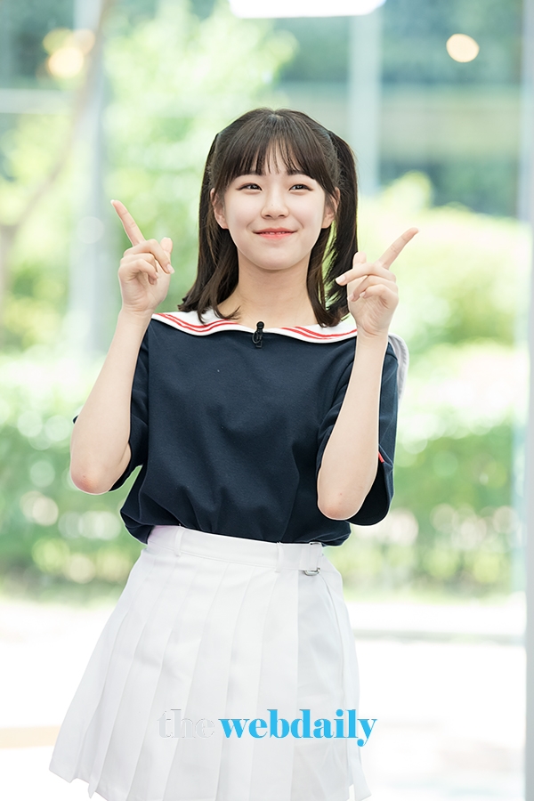 프로미스나인(fromis_9) 백지헌, 팩트인스타(Fact in Star) 스타 인터뷰 녹화 현장공개