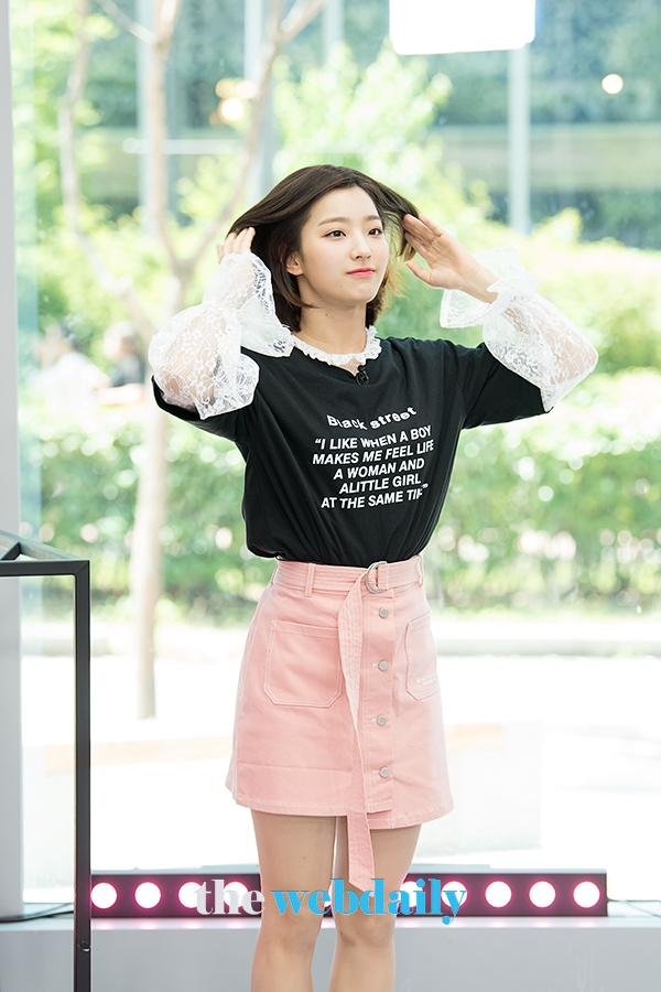 프로미스나인(fromis_9) 이새롬, 팩트인스타(Fact in Star) 스타 인터뷰 녹화 현장공개