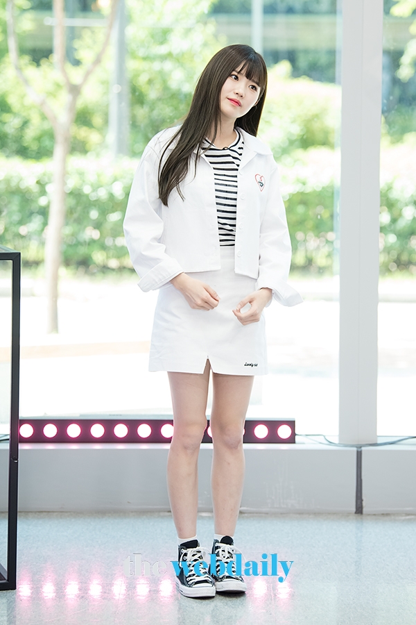 프로미스나인(fromis_9) 송하영, 팩트인스타(Fact in Star) 스타 인터뷰 녹화 현장공개