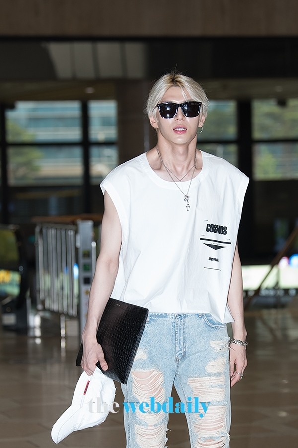 빅스(VIXX) 레오, 김포국제공항 출국 현장