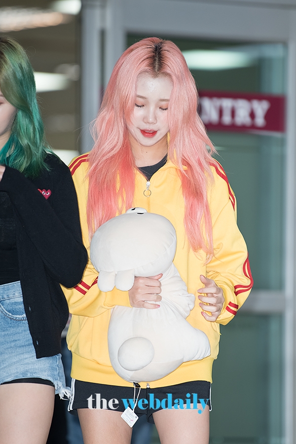 모모랜드(MOMOLAND) 주이 , 김포국제공항 입국 현장