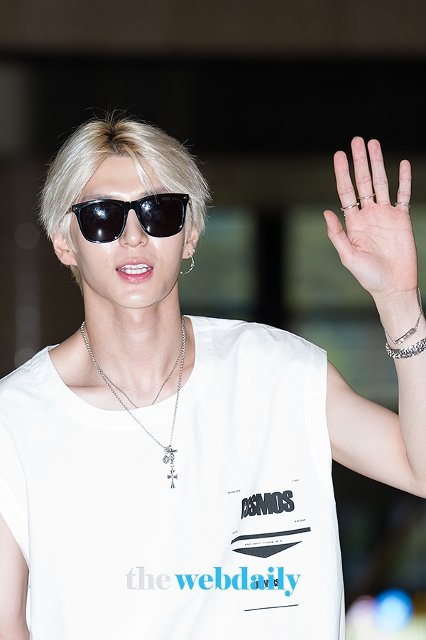 빅스(VIXX) 레오, 김포국제공항 출국 현장