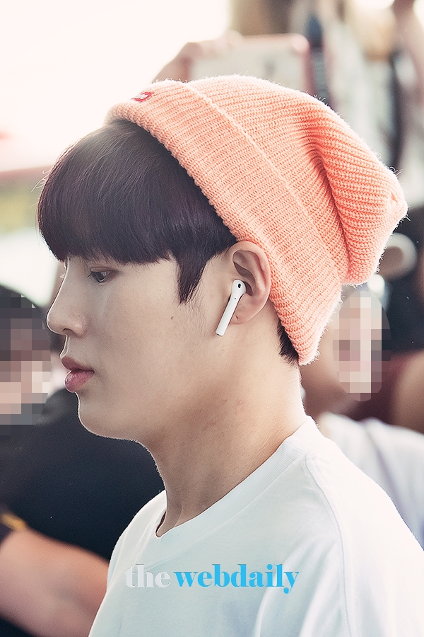 WannaOne(워너원) 하성운, 인천국제공항 출국 현장