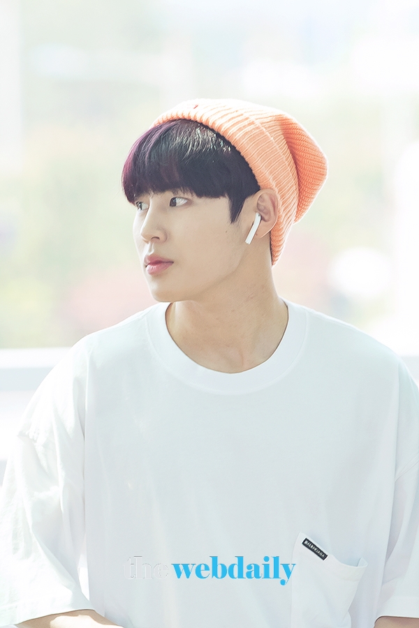 WannaOne(워너원) 하성운, 인천국제공항 출국 현장