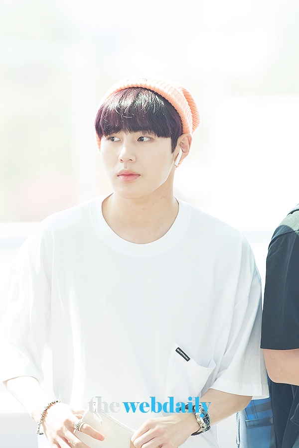 WannaOne(워너원) 하성운, 인천국제공항 출국 현장