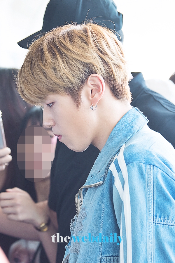 WannaOne(워너원) 강다니엘, 인천국제공항 출국 현장