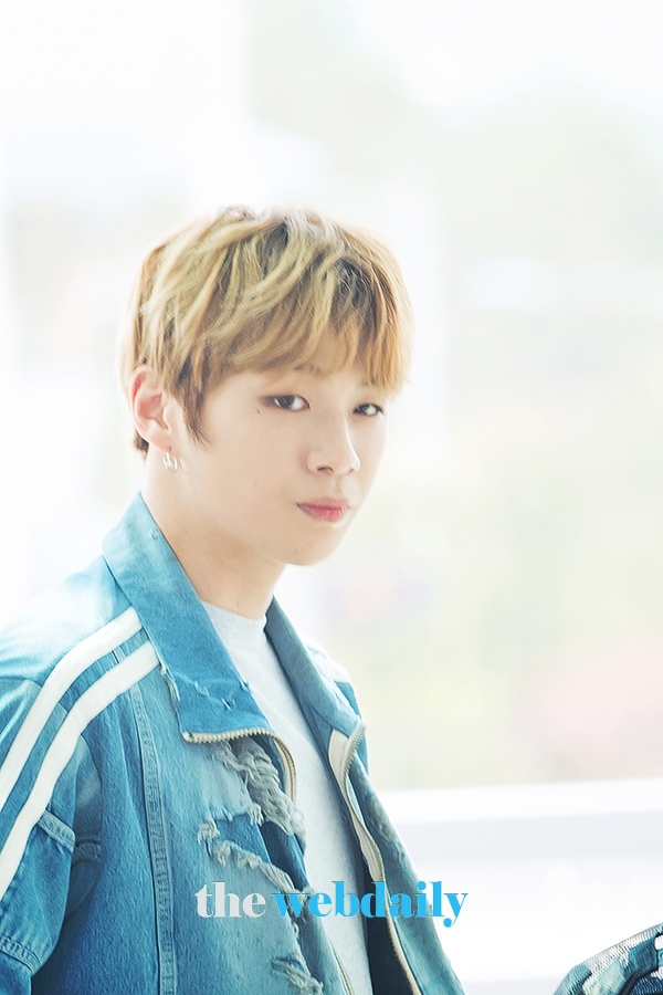 WannaOne(워너원) 강다니엘, 인천국제공항 출국 현장