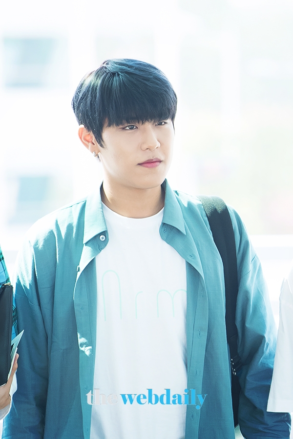 WannaOne(워너원) 박우진, 인천국제공항 출국 현장
