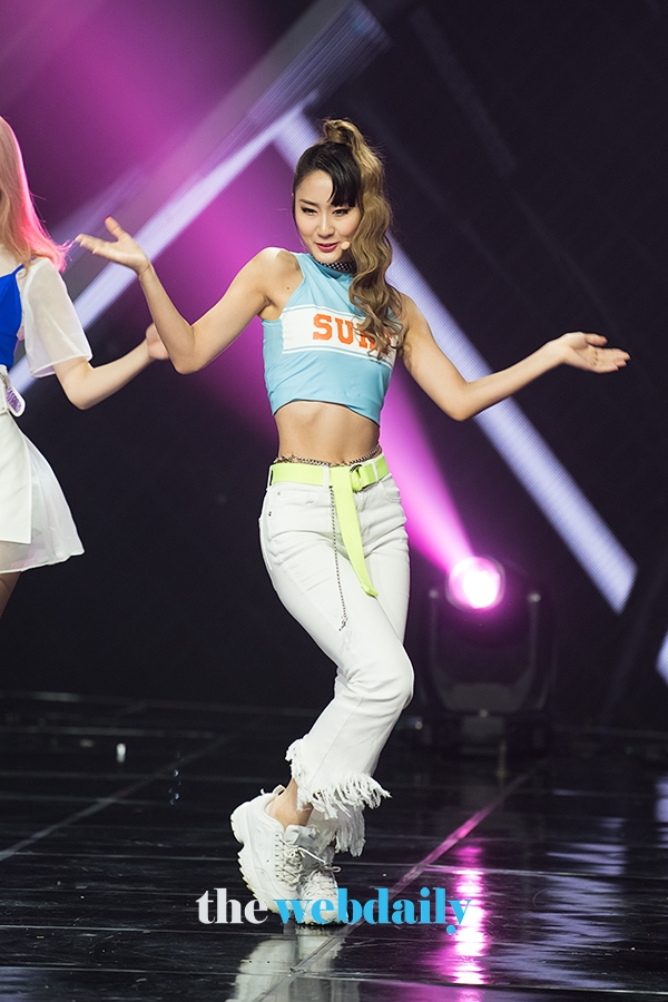 걸카인드(GIRLKIND) 지강, MBC MUSIC '쇼챔피언' 현장공개