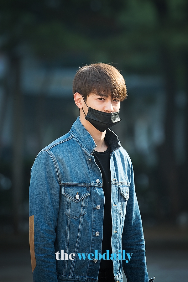 샤이니(SHINee) 민호, KBS 2TV '뮤직뱅크' 출근길 현장