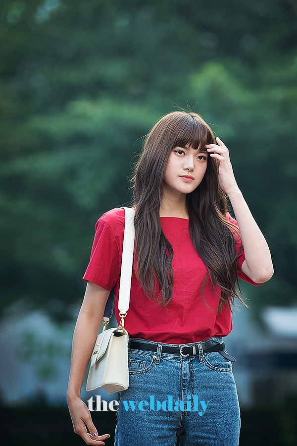 민서, KBS 2TV '뮤직뱅크' 출근길 현장