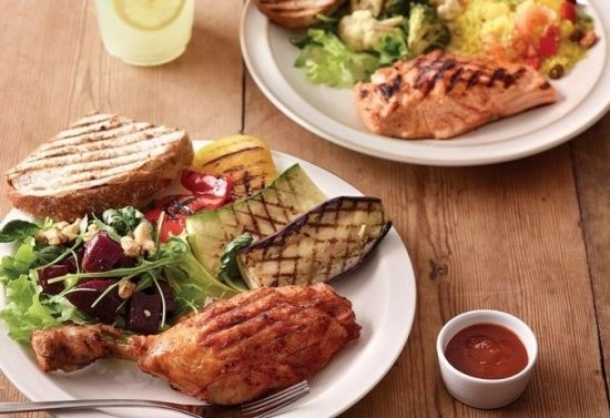 샌드위치·샐러드·포케…프레시푸드, 외식 시장서 약진