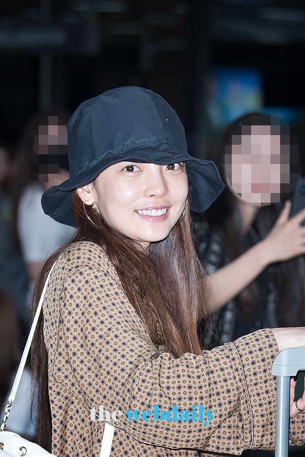 구하라, 김포국제공항 입국