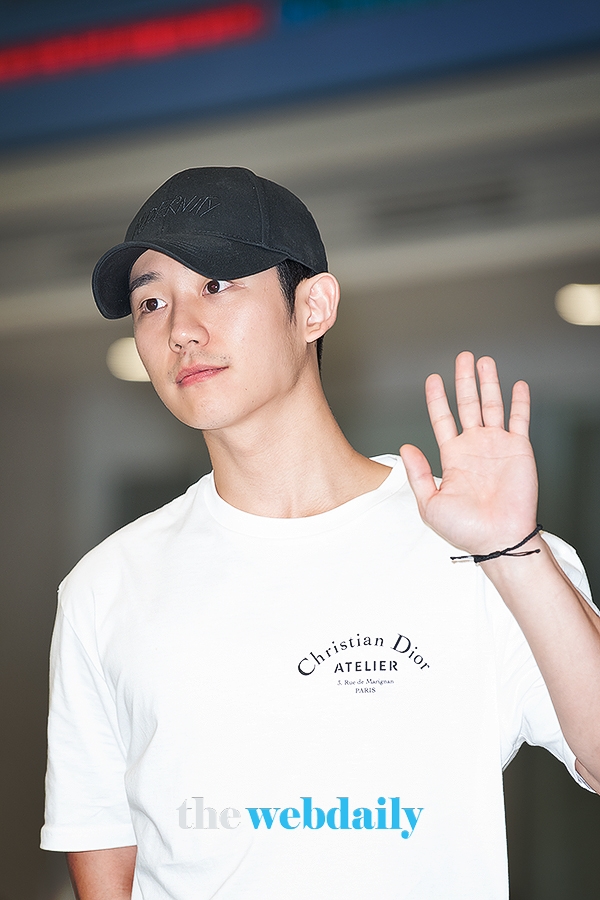 정해인, 인천국제공항 입국 현장