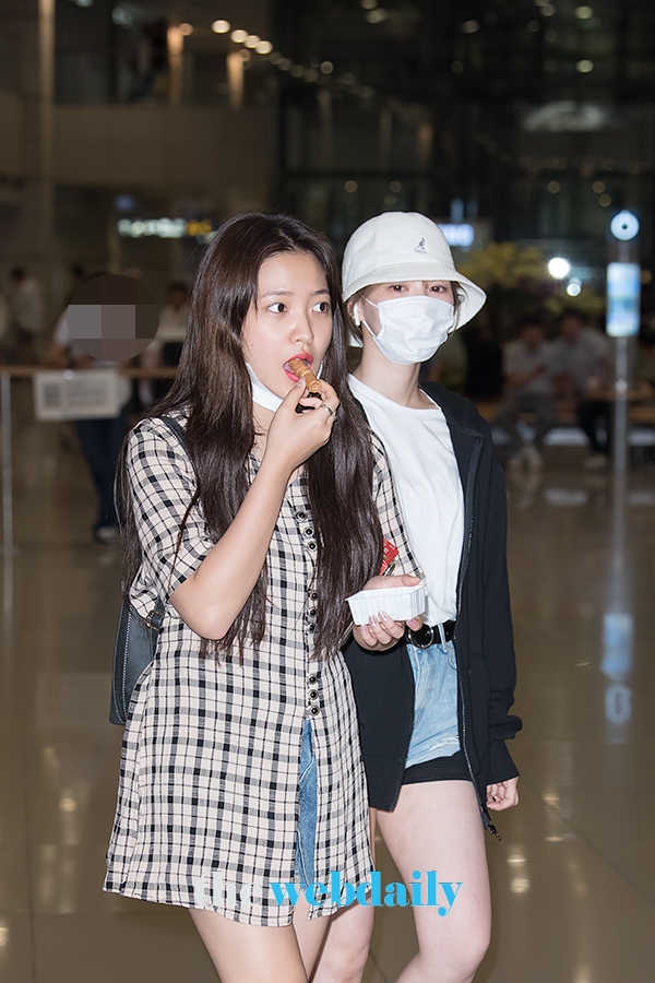 레드벨벳(RedVelvet) 예리-웬디, 인천국제공항 입국