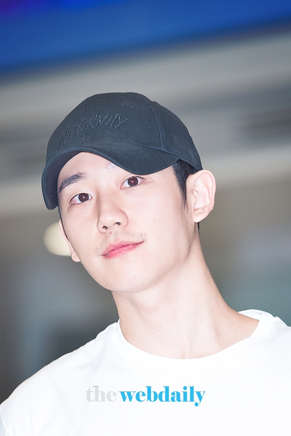 정해인, 인천국제공항 입국