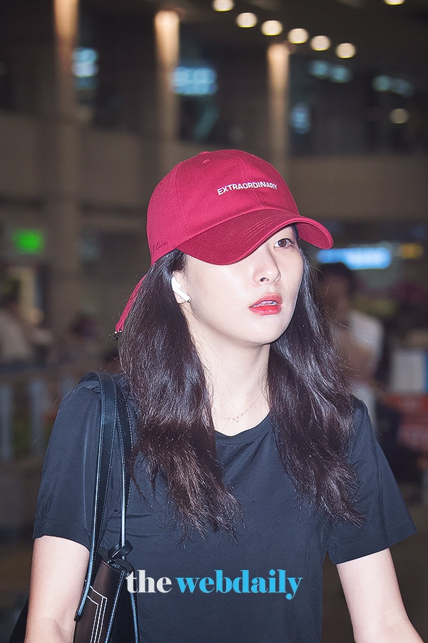 레드벨벳(RedVelvet) 슬기, 인천국제공항 입국