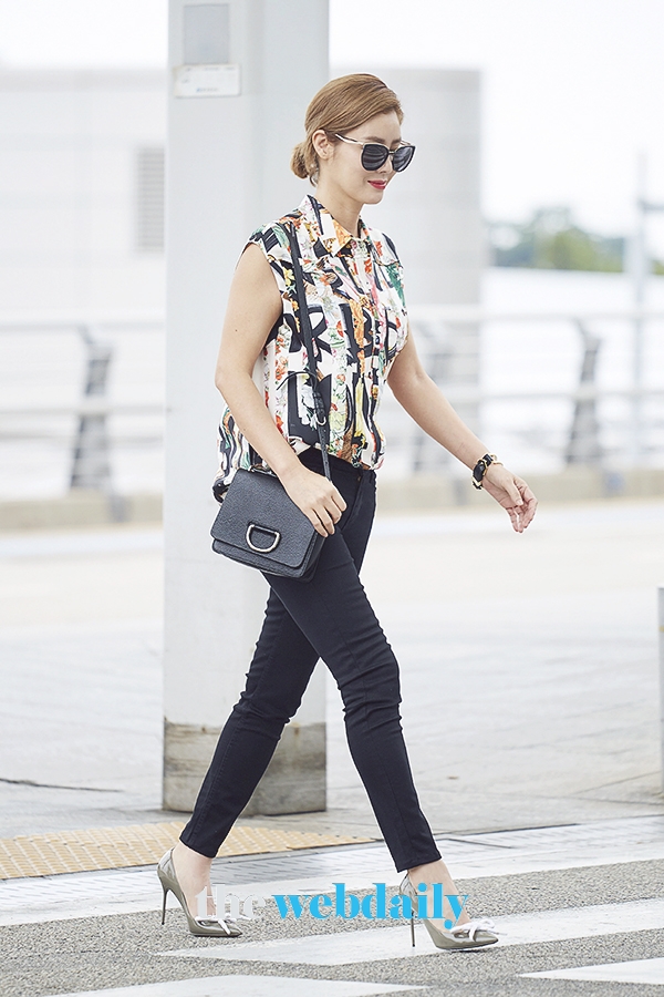 김성령, 인천국제공항 출국(사진:버버리)
