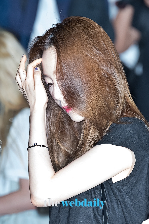 소녀시대 태연, 김포국제공항 출국 현장