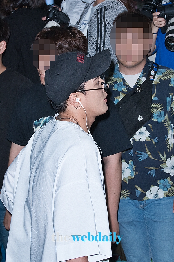 iKON (아이콘) 김동혁, 김포국제공항 입국 현장