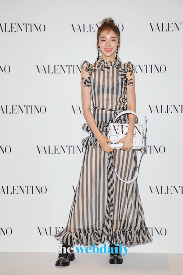 아이린, “발렌티노 가라바니(Valentino Garavani)” 부티크 오픈 기념 행사(사진:발렌티노)