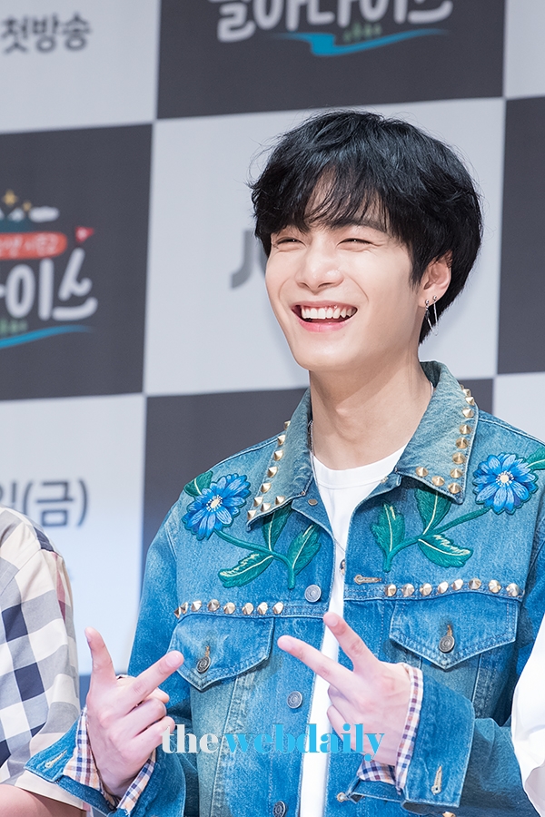 뉴이스트W 종현, JTBC2 ‘사서고생 시즌2-팔아다이스’ 제작발표회