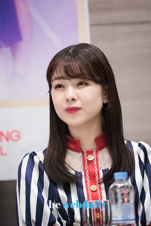 안쥬르므(Angerme) 나카니시카나 , 첫 내한 공연 인터뷰