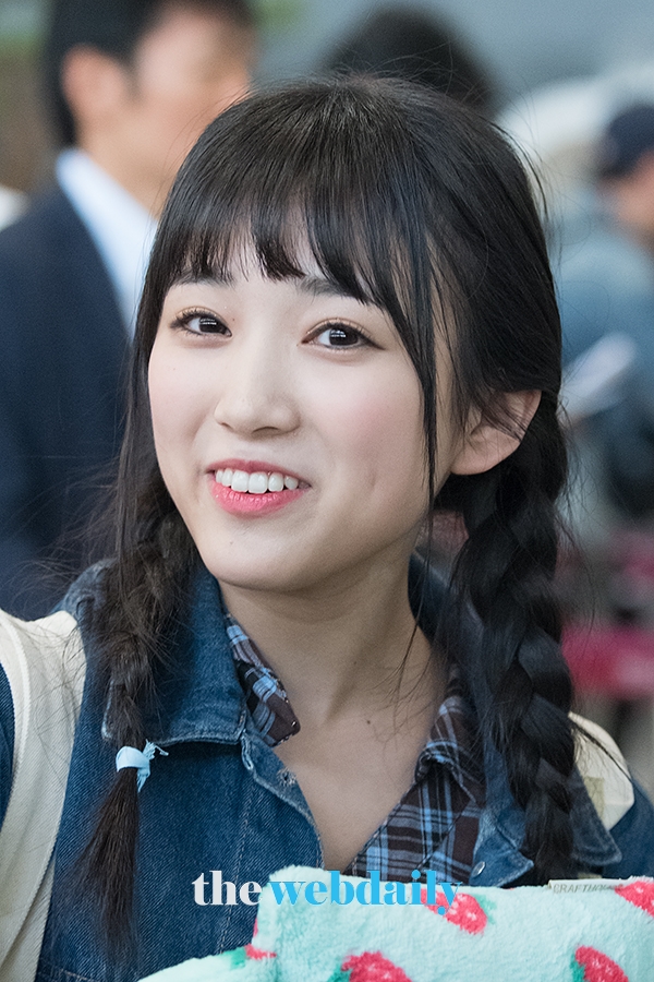 야부키 나코(矢吹奈子), 김포국제공항 출국 현장