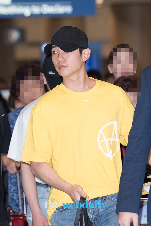 정해인, 인천국제공항 입국 현장
