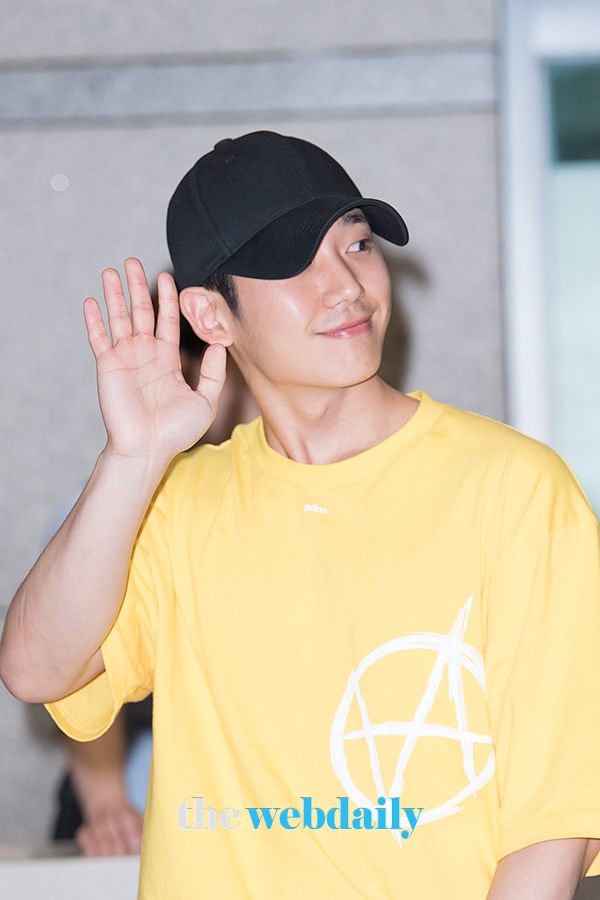정해인, 인천국제공항 입국 현장