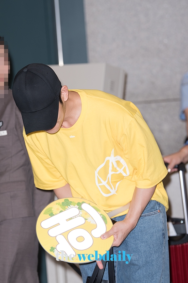 정해인, 인천국제공항 입국