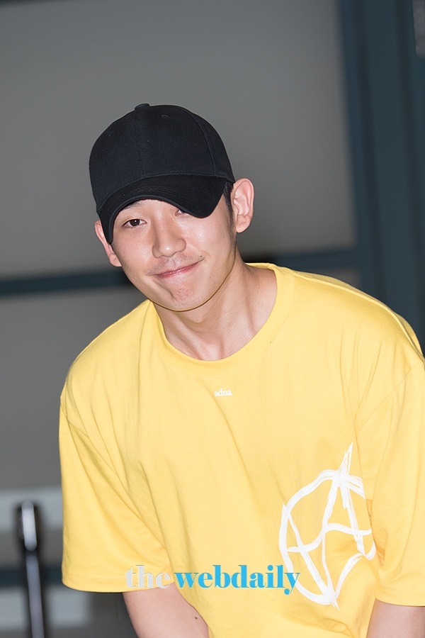 정해인, 인천국제공항 입국