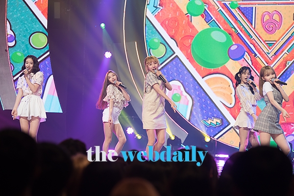 버즈터즈, MBC MUSIC '쇼챔피언' 현장공개
