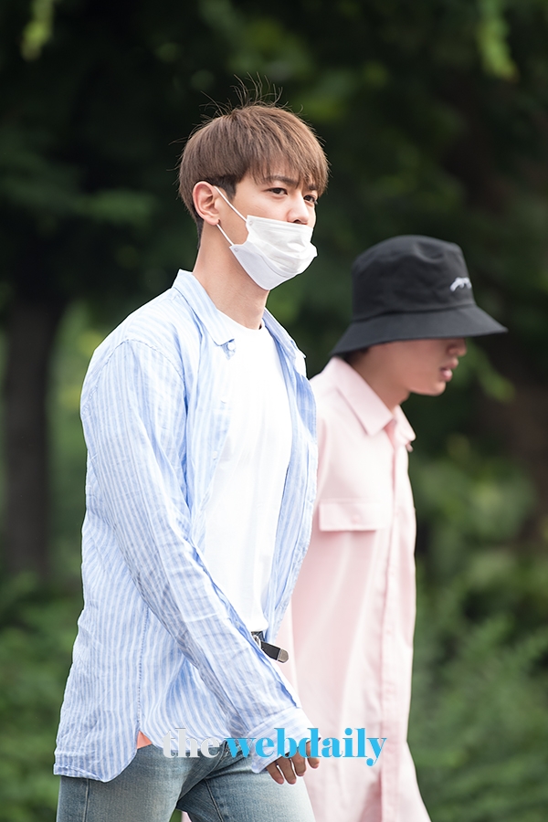 샤이니(SHINee) 민호, KBS 뮤직뱅크 출근길