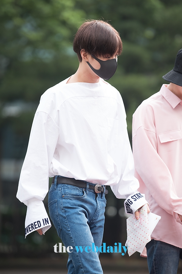 샤이니(SHINee) 태민, KBS 뮤직뱅크 출근길