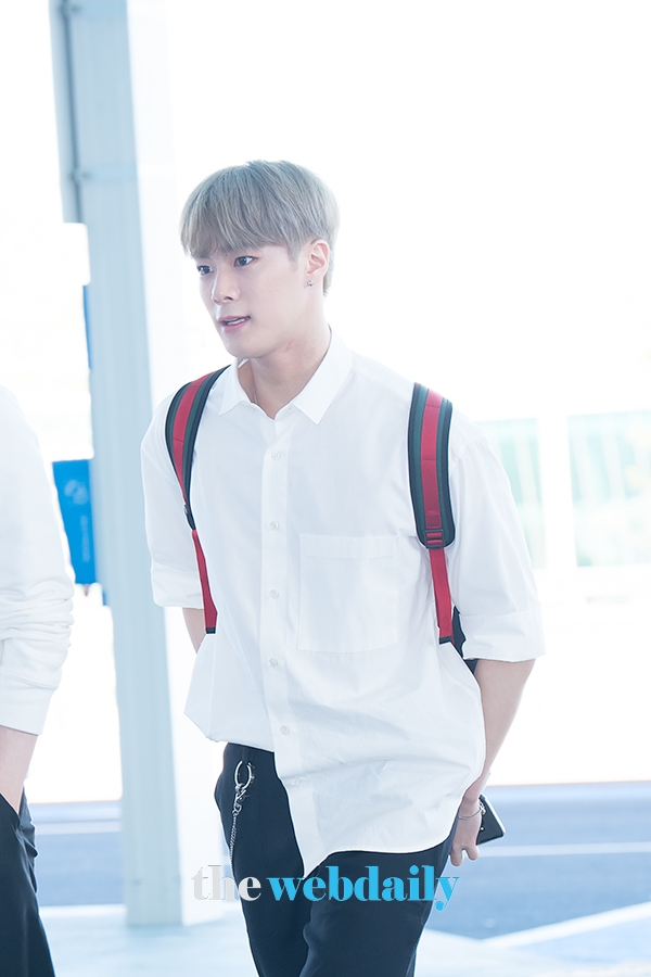 아스트로(ASTRO) 문빈, 인천국제공항 출국