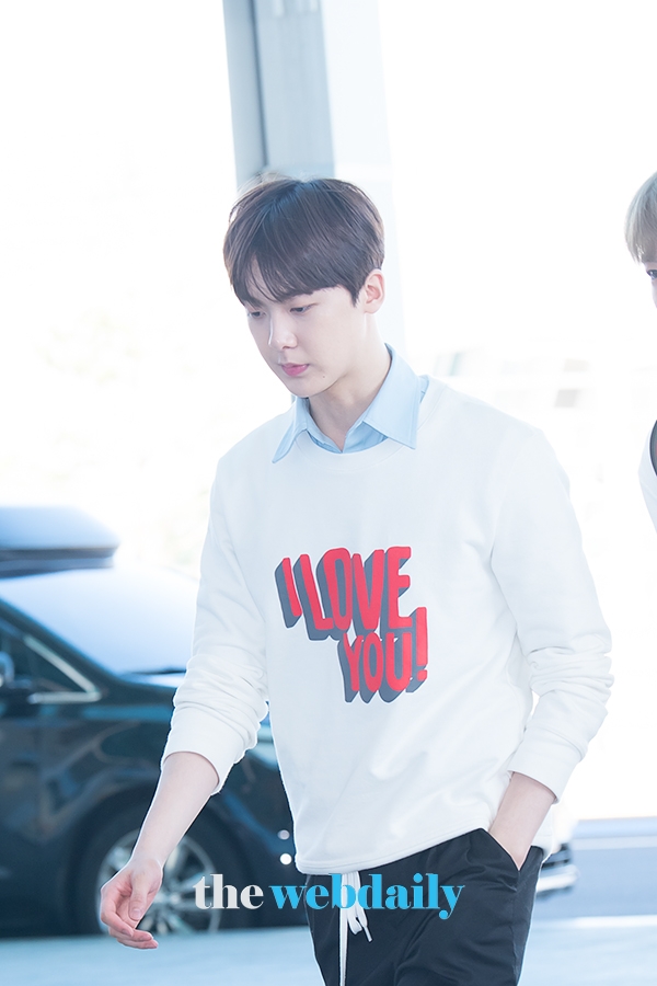 아스트로(ASTRO) 산하, 인천국제공항 출국