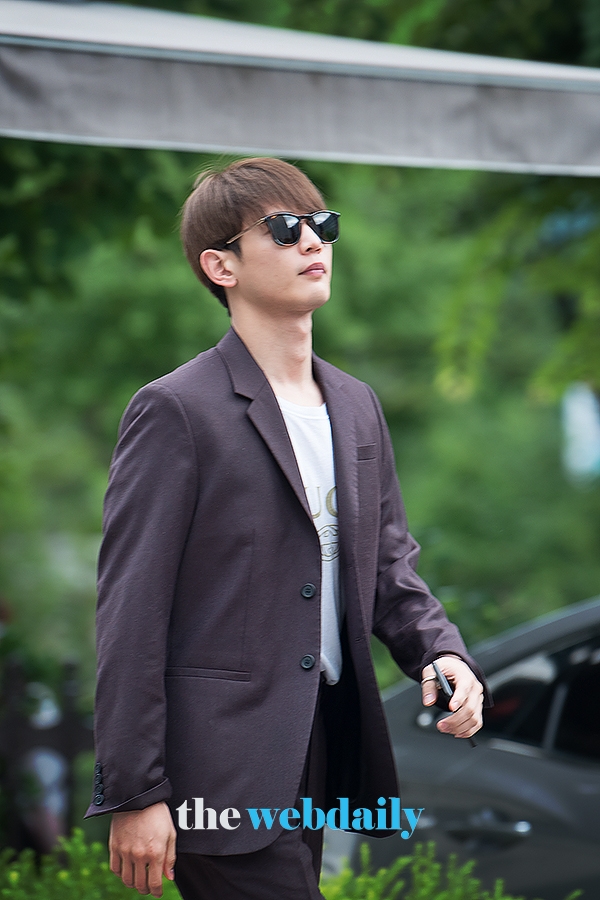샤이니(SHINee) 민호, KBS 뮤직뱅크 출근길