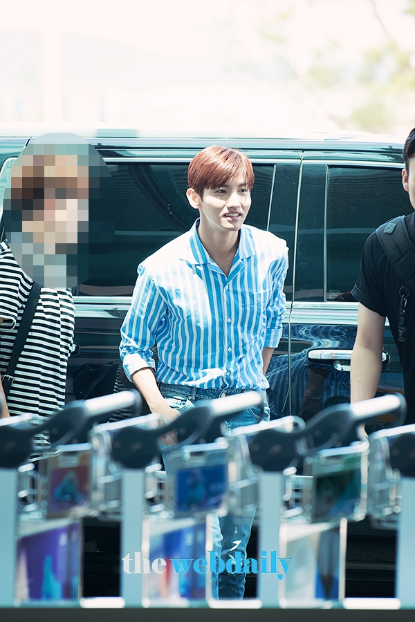동방신기 최강창민, 인천국제공항 출국 현장