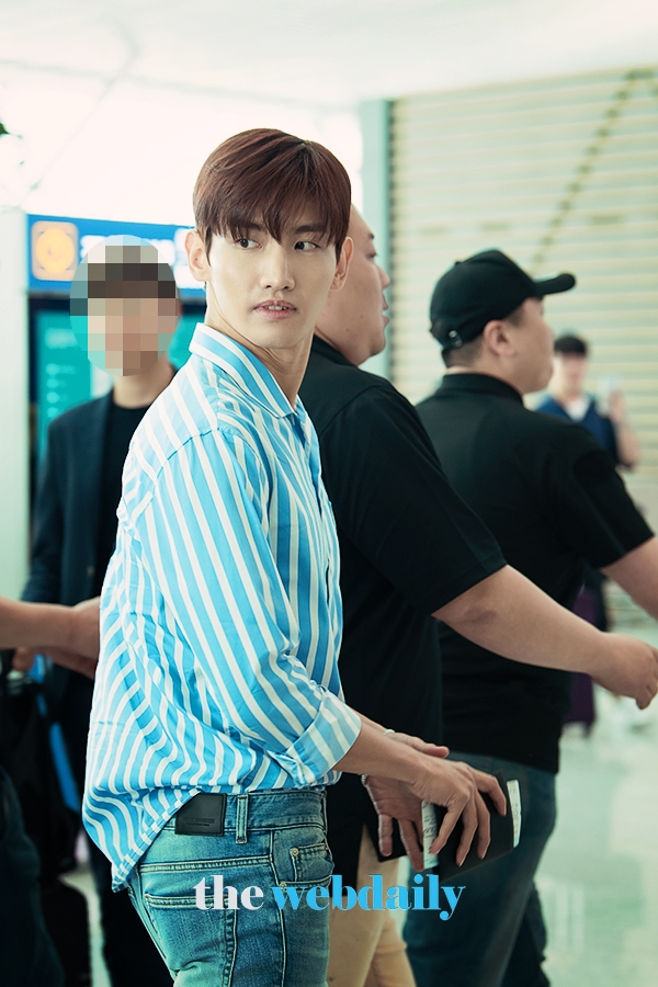 동방신기 최강창민, 인천국제공항 출국 현장