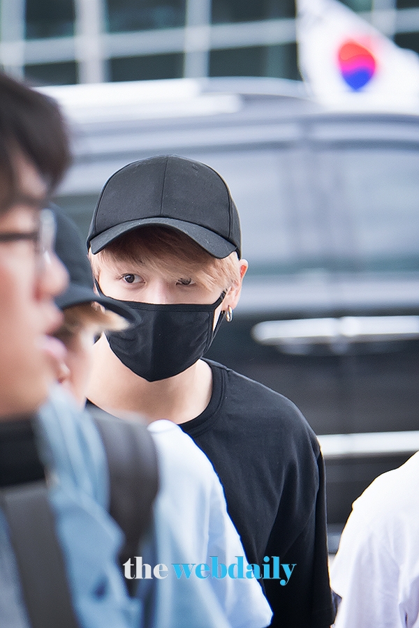 방탄소년단(BTS) 정국, 인천국제공항 출국 현장