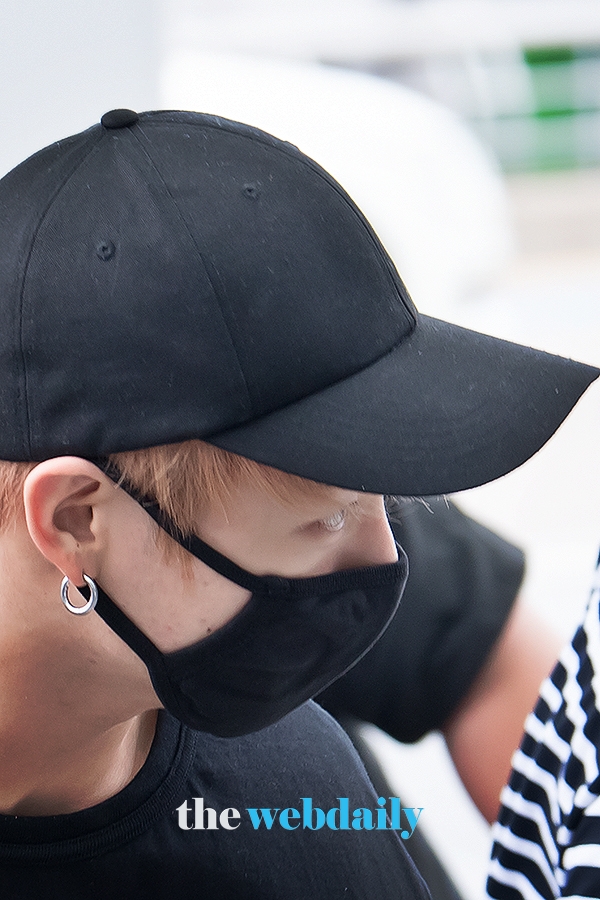 방탄소년단(BTS) 정국, 인천국제공항 출국 현장