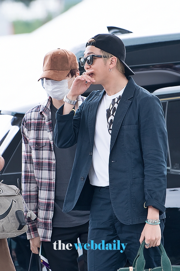 방탄소년단(BTS) 슈가-RM, 인천국제공항 출국 현장