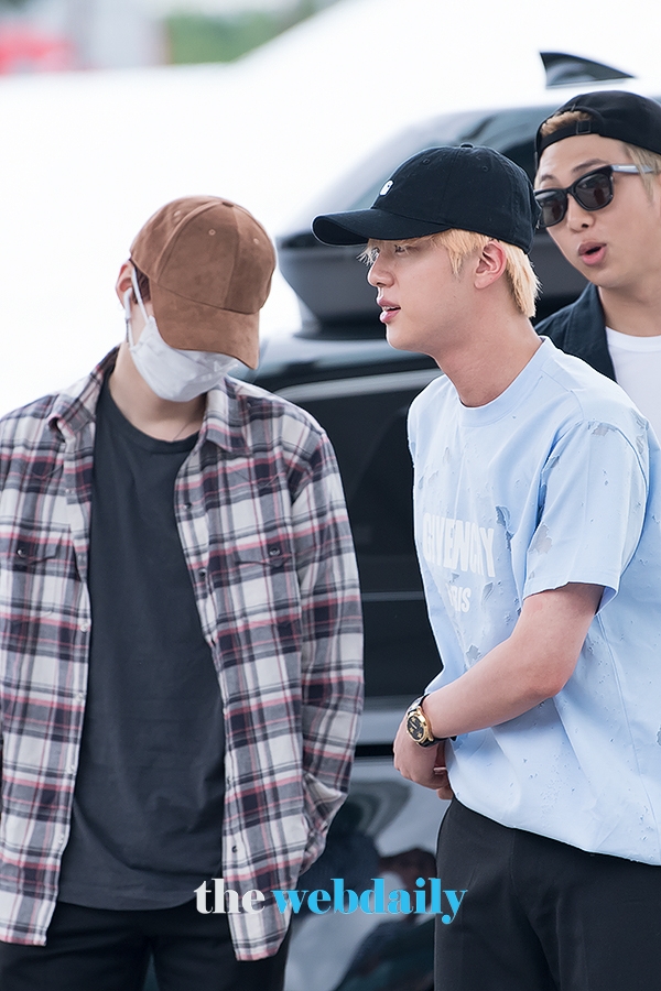 방탄소년단(BTS) 슈가-진, 인천국제공항 출국 현장