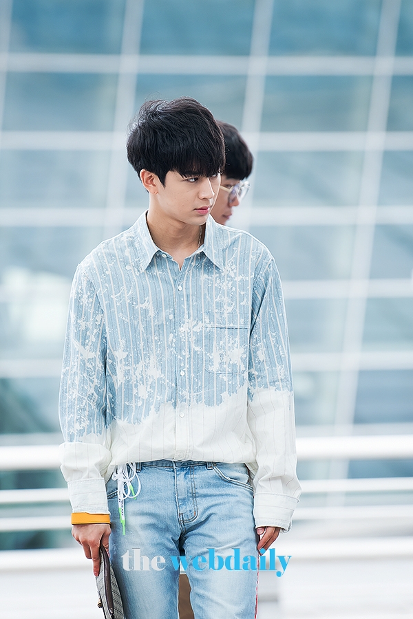 iKON(아이콘) 송윤형, 인천국제공항 출국 현장