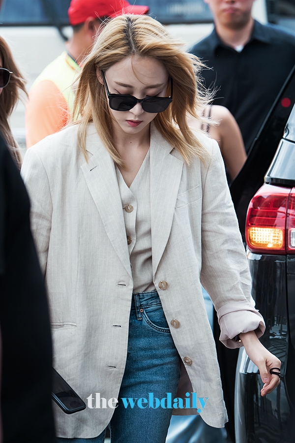 마마무(MAMAMOO) 문별, 인천국제공항 출국 현장