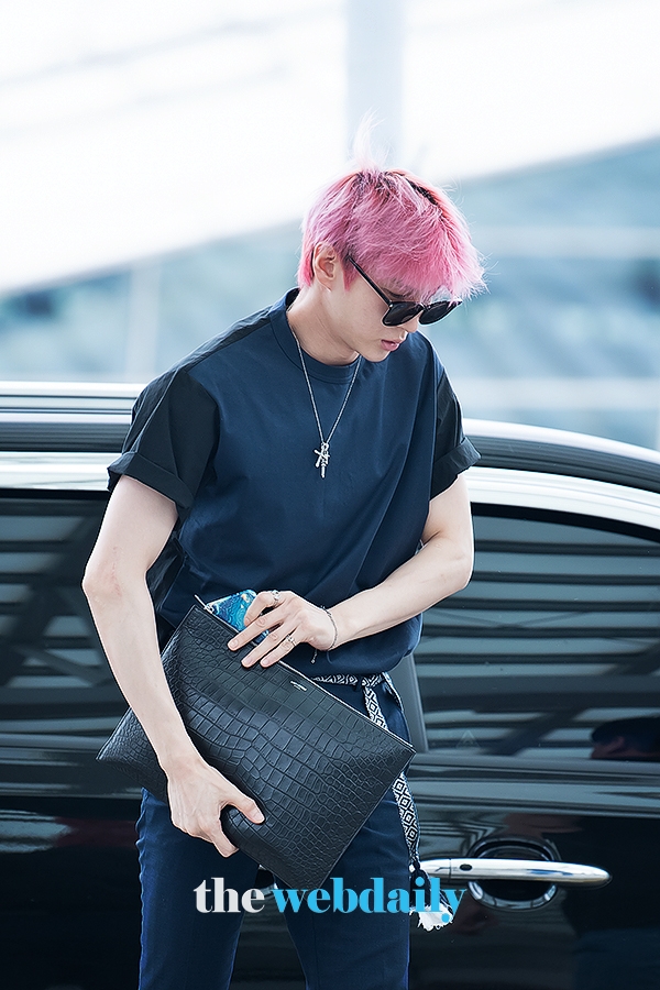 빅스(VIXX) 레오, 인천국제공항 출국 현장