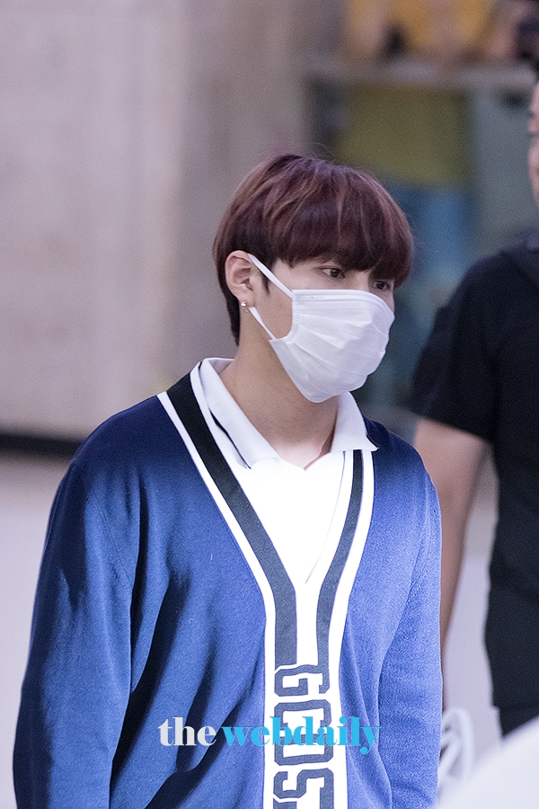 WannaOne(워너원) 하성운, 김포국제공항 입국 현장