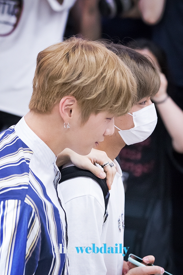 WannaOne(워너원) 강다니엘-박지훈, 김포국제공항 입국 현장